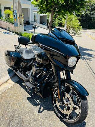HARLEY-DAVIDSON STREET GLIDE HARLEY-DAVIDSON STREET GLIDE